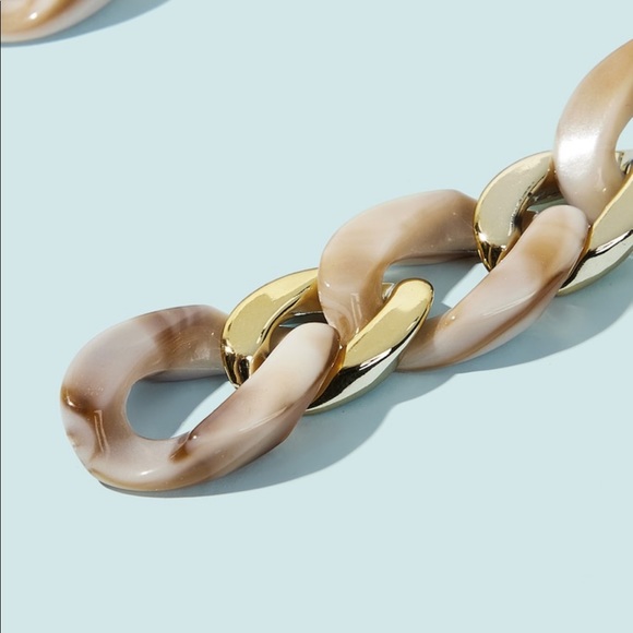 Resin Chain Link Earrings - Picture 2 of 2